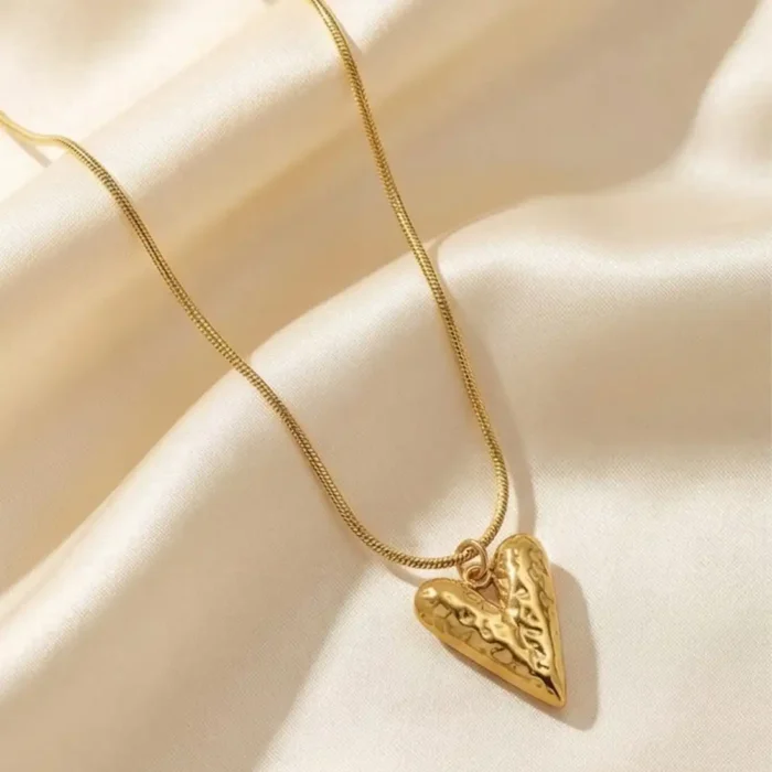 Bold Hammered Heart Necklace in 14K Gold – Meaningful Modern Romantic Gift - Image 2