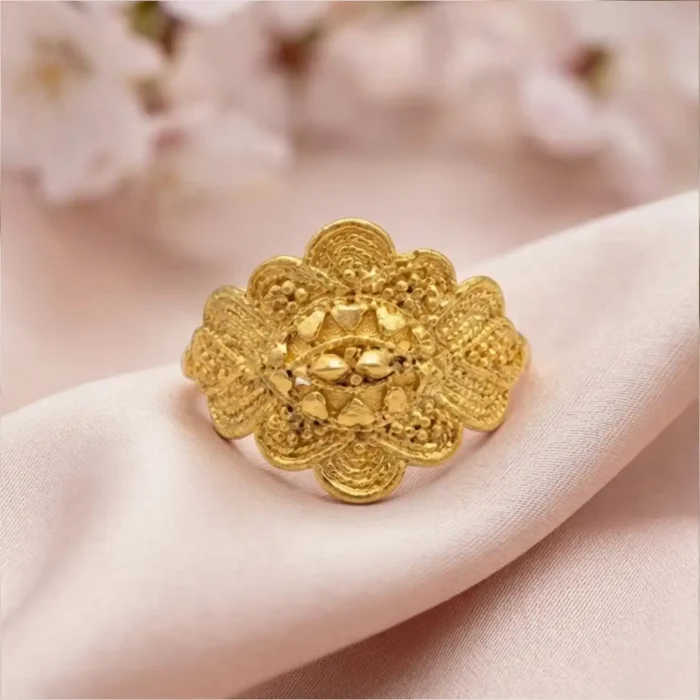 Traditional Indian Gold-Plated Filigree Steel Ring - Image 8